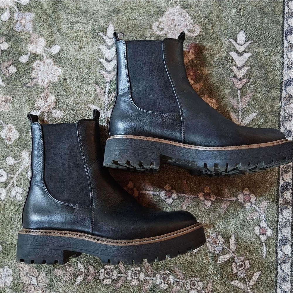 Sam Edelman Black Leather Chelsea Laguna Boots